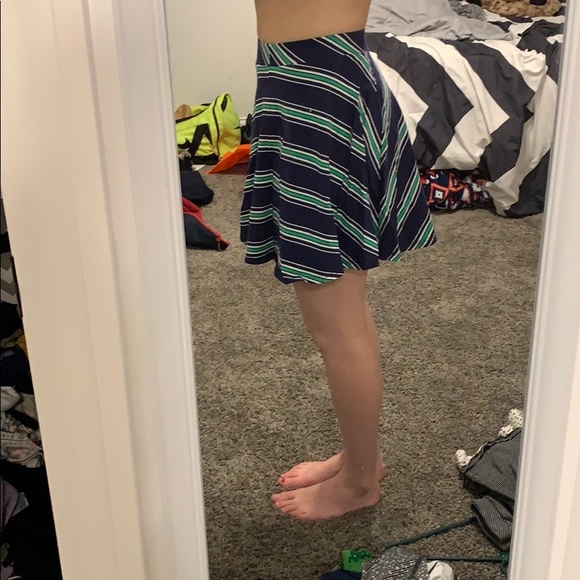 Blue and green skater skirt - Picture 2 of 2